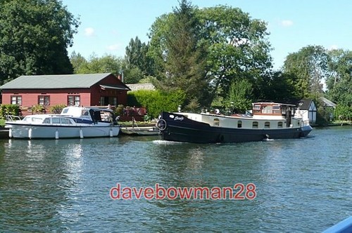 Photo dutch barge passing - barge,