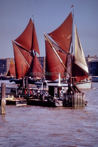 Sq0563 sailing barge - uk,