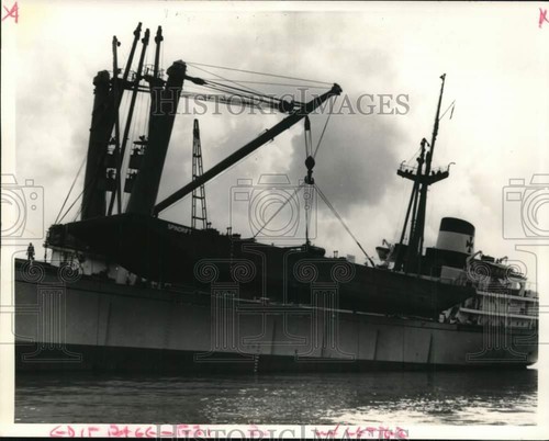1978 press photo river barge - photo,