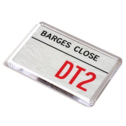 Fridge magnet barges close - -,
